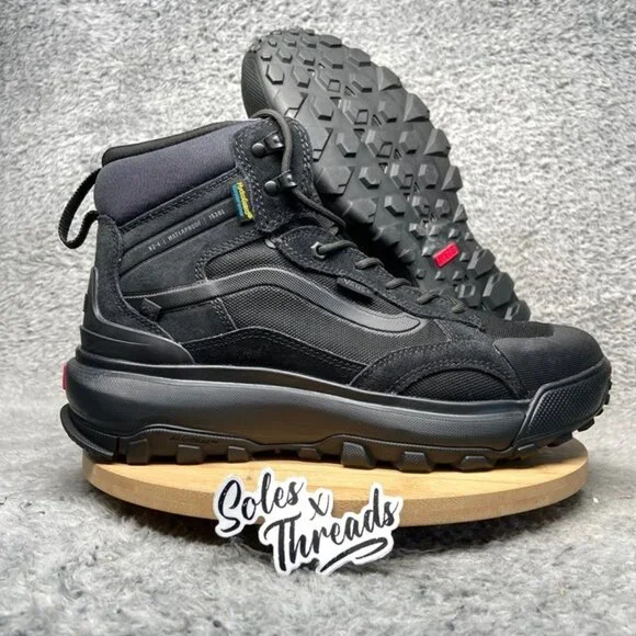 Vans MTE Crestline Waterproof Sneaker Boot Size 10 Men Black - Picture 1 of 6